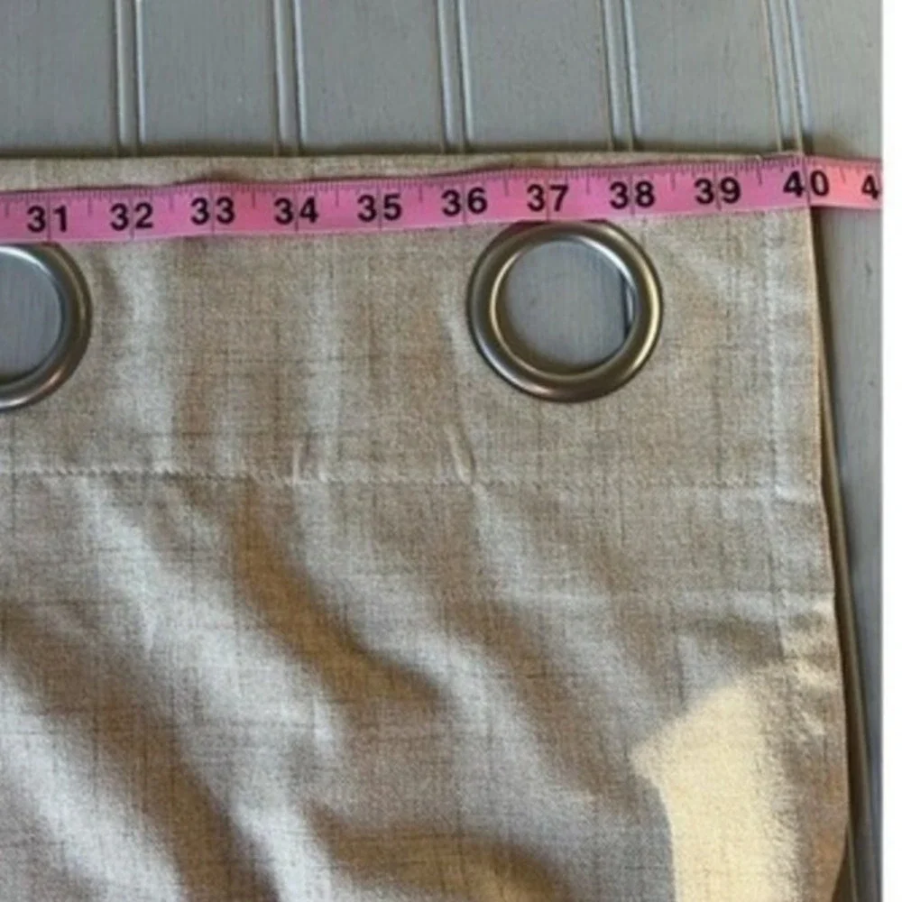 Sun Zero Blackout Grommet 1 Piece Curtain Panel Single Panel 40 x 63 Inches NWOT